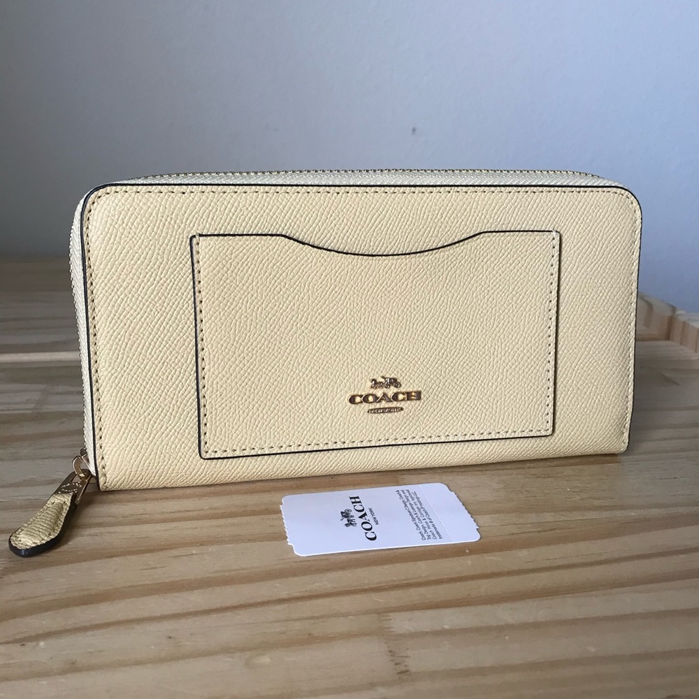 Coach Wallet🎈🎈